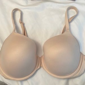 Victoria’s Secret T-Shirt Push Up Bra (Cream, 36D)